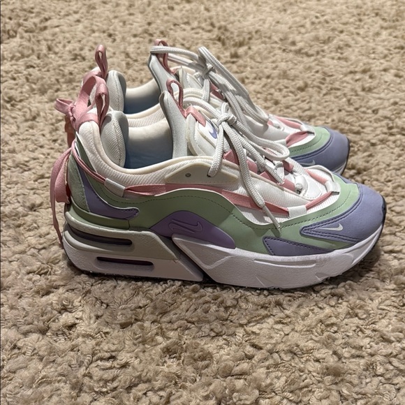 Nike Air Max Furyosa Low-Top Pastel Colorway Sneakers Summit White Honeydew - Picture 2 of 12
